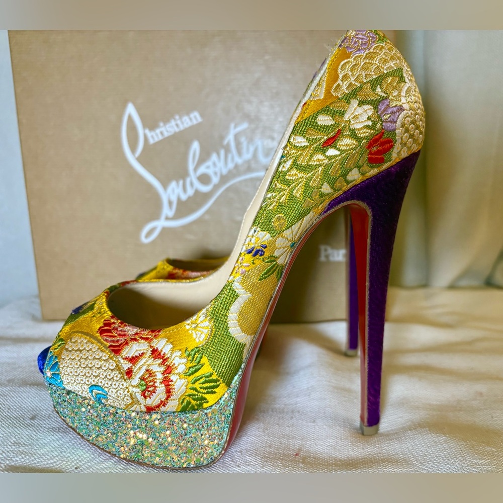 Christian Louboutin Lady Peep 150 Obi Brocade Glitter Dragon Platforms 37 US 7